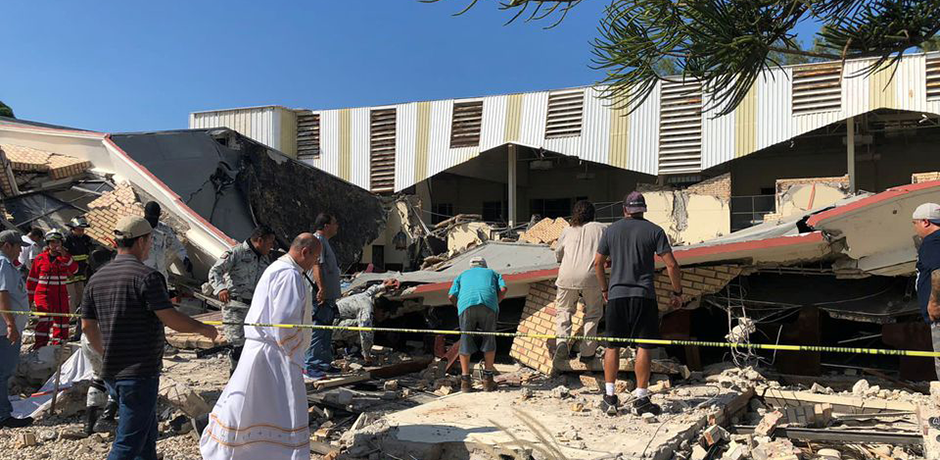 Мексика: Крыша церкви рухнула во время воскресной мессы